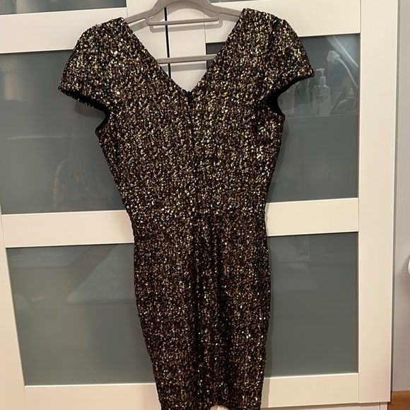 Dress the Population black & gold Women's Cap Sleeve Plunging Sequin Mini Dress - Picture 10 of 10